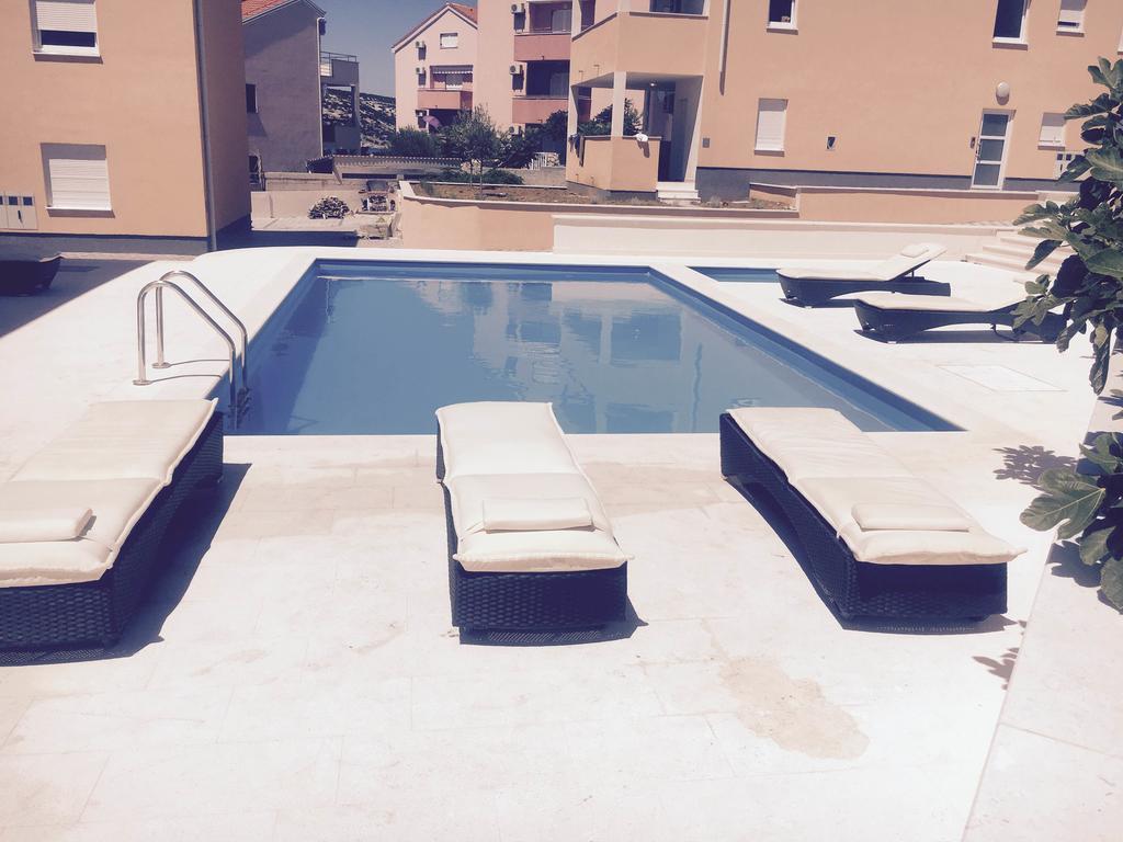 Orange Apartments Novalja Zewnętrze zdjęcie