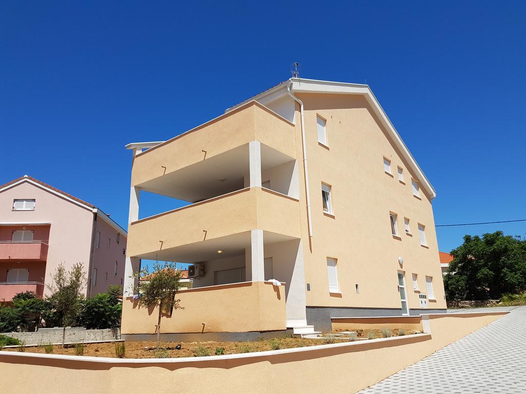 Orange Apartments Novalja Zewnętrze zdjęcie