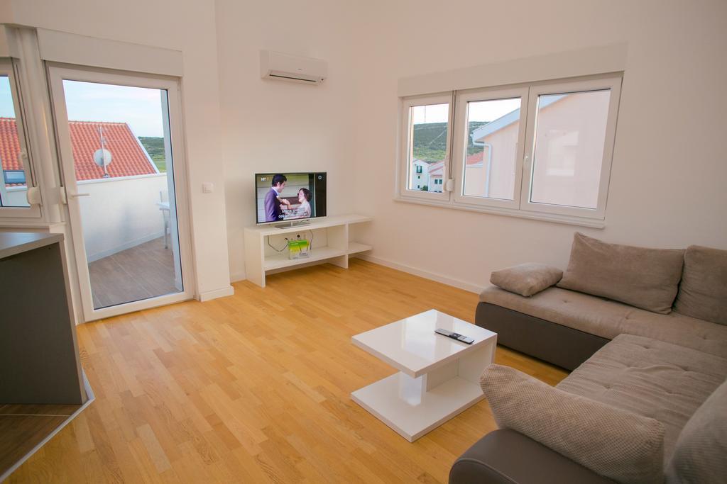Orange Apartments Novalja Zewnętrze zdjęcie